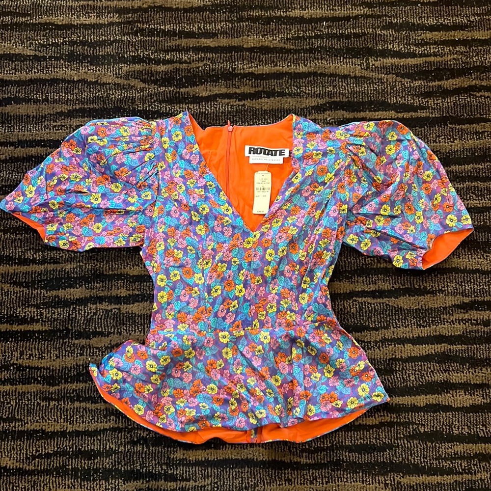 Rotate women’s floral shirt with puff sleeves